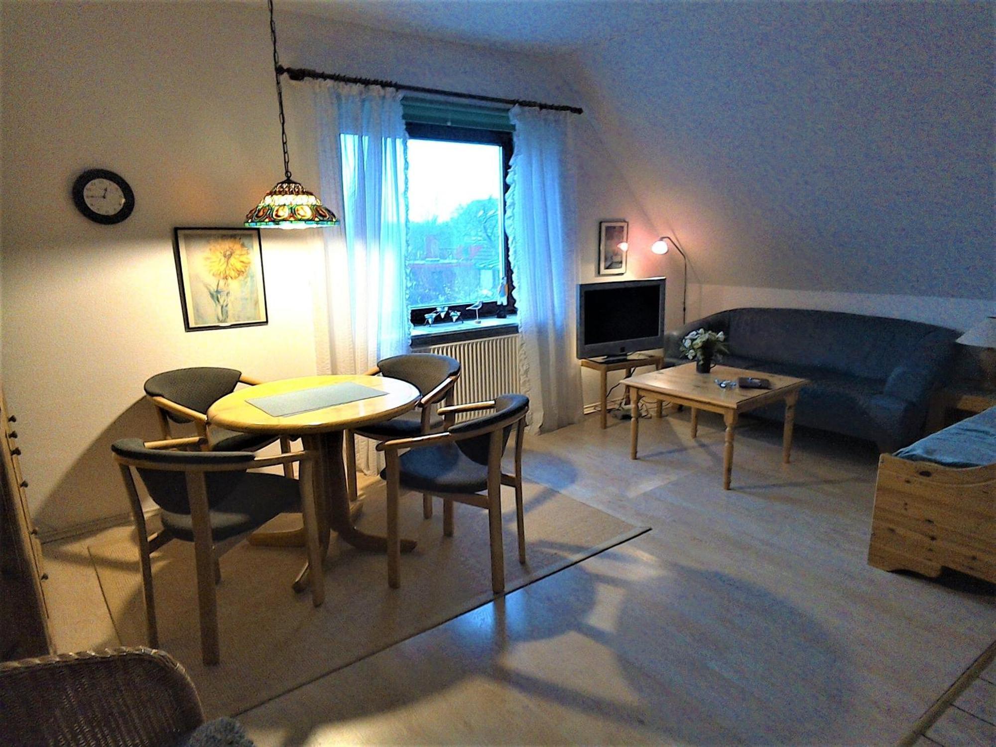 Haus Halligblick, Ferienwohnungen Am Wattenmeer, Whg Langenness Dagebuell Luaran gambar